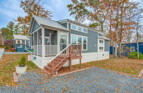 Tiny Home in Flat Rock Easy Access to I-26! - Photo 23