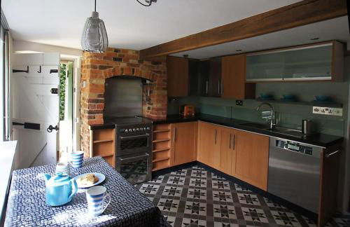 Cozy cottage overlooking fields, Upwell - Foto 16