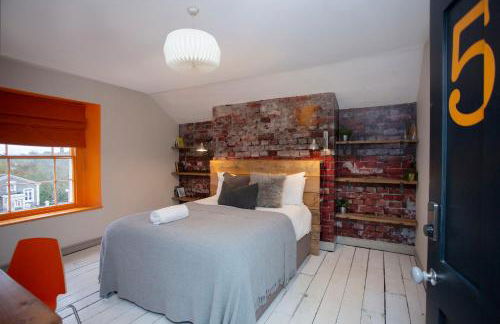 Stag & Hen Retreat - Walk to Nightlife - Sleeps 16 - Foto 11