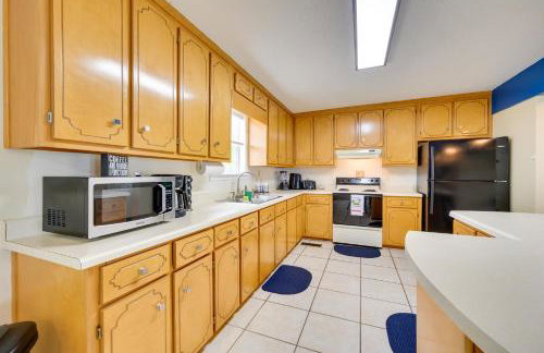 Waterfront Sparta Retreat with Dock, Deck and Grill - Foto 8