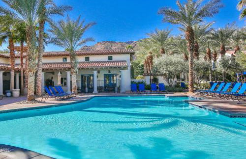 Luxury 1BR Suite Living Room, Patio, Fp & Kitchen, 12 pools -Legacy Villas - Photo 39