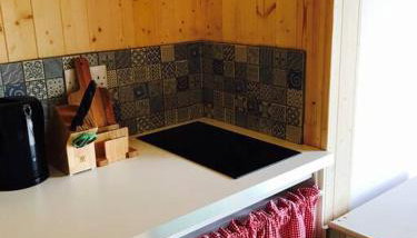 Cosy Private Cabin with parking in good location - Foto 3