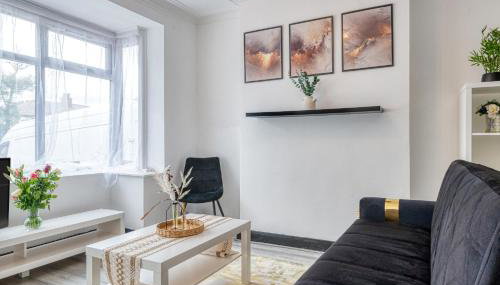 Contractors & Relocation haven, 3BD House, Secure off-site parking & office space - Foto 5