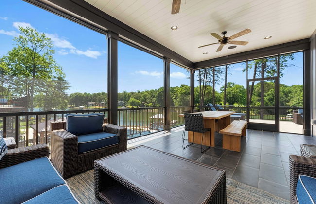 Blue Heron by Avantstay Lakefront, Dock, Pool, Theater Sleeps 22 - Foto 15