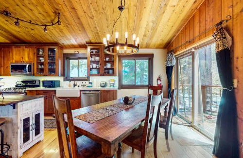 Tastefully-Updated, Classic Tahoe Family Home - Photo 8