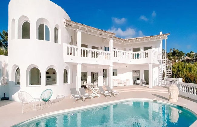 Premium Villa With Private Pool - Photo 18