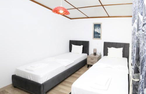 Emily Apartment 5 - Photo 75