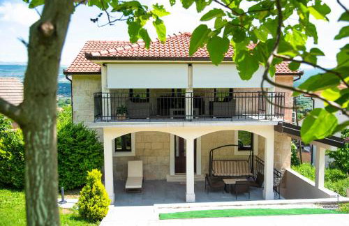 Stone house with 4 bedrooms and beautiful view - Foto 34