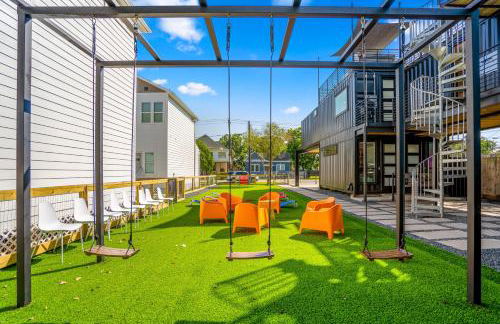 Strawberry Container at EADO Juicebox - Foto 1