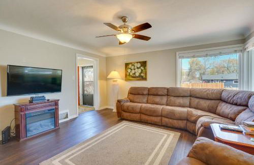 Pueblo House by Riverwalk, 2 Miles to Fairgrounds! - Foto 5