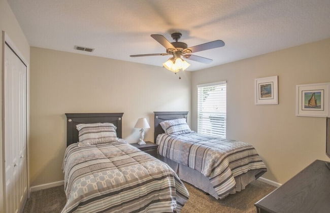 732bd 4 Bedroom Villa by RedAwning - Photo 7