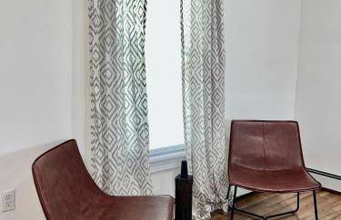 Spacious 4BR home w 2BA, a workspace & king bed! - Foto 63