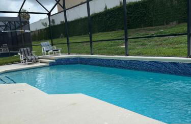 Magical Home with private pool and close to parks - Foto 13