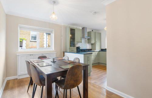 Modern Serenity in Langley Vale - Photo 4