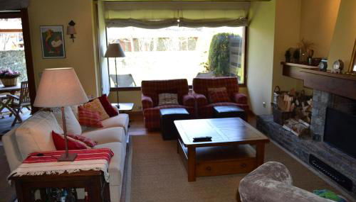 Casa adosada con gran jardín en Fontanals - Foto 5