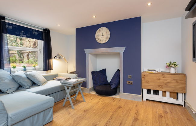 Albany Garden - Photo 12