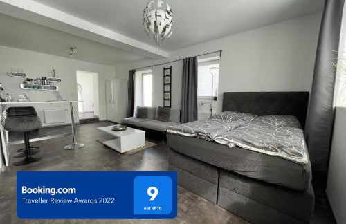 W1 - Kontaktloser 24h CHECK IN, W-LAN, Netflix, Parkplatz, Küche, Boxspring-Bett - Foto 4