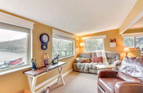 Private Boat Dock Lakefront Cabin in Camdenton - Photo 3