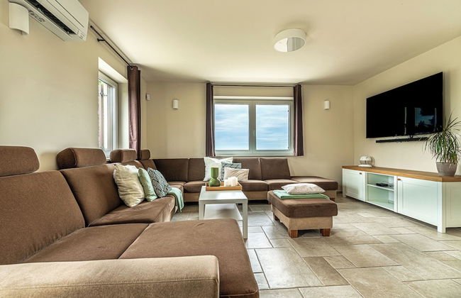 Luxury Pool Villa Gradin - Photo 14