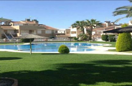 2-Bed Sleeps 4 Swimming Pool Hot Tub - Foto 7