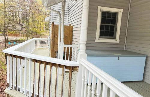 LakePath Beach House - XL hot tub, walk to beach - Foto 5