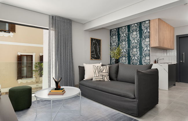 Unit 3 3 On Albany - Photo 10