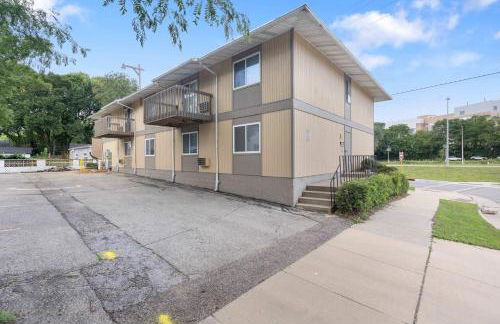 Close to Campus & Hospital with Free Parking - Fast Wifi - Foto 33