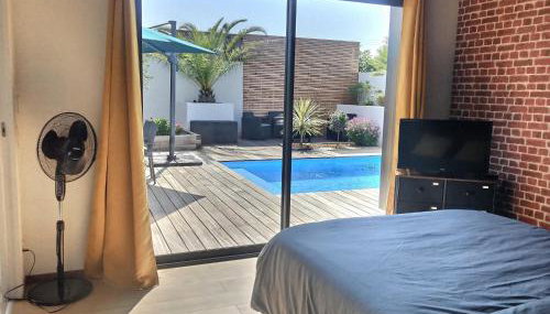 Villa Exceptionnelle Piscine et Jardin privé Séjour Haut de gamme proche La Rochelle - Foto 3