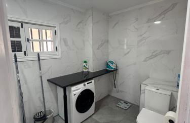 Large Villa in Maspalomas with Huge Private Pool, Jacuzzi & Gym - Foto 8