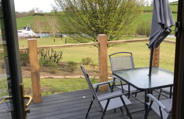 Lough Erne Glamping Pod - Photo 19
