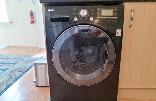 2 Bedroom 4 Beds Family Flat Free Parking Fast Wi-Fi Self-Check-in Cosy Spacious - Foto 35