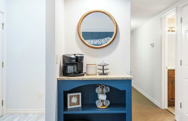 Lakefront Oasis Amazing Views! - Photo 27