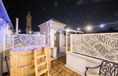 Penthouse On Waterside With River Views, Private Parking & Secluded Hot Tub - Foto 25