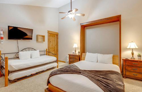 The Inn at Silver Creek Resort Retreat with Balcony! - Foto 20