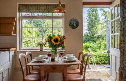 Brimming with Medieval charm - Weavers Cottage - Foto 17