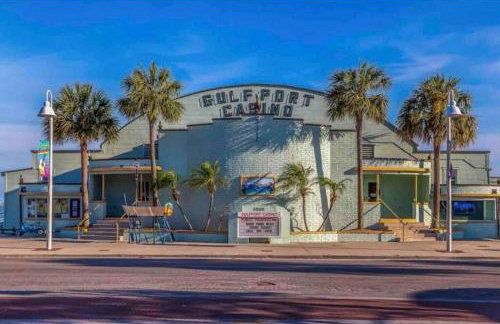 In the Center of Gulfport, Min Away From the Beach! - Foto 16