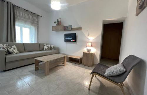 Mesogitonia House - Photo 13