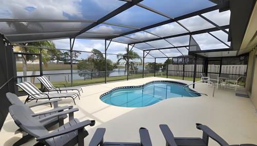 Lakeside Pool Home, Games close to Disney & Malls - Foto 2