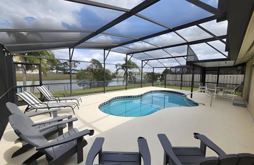 Lakeside Pool Home, Games close to Disney & Malls - Foto 2