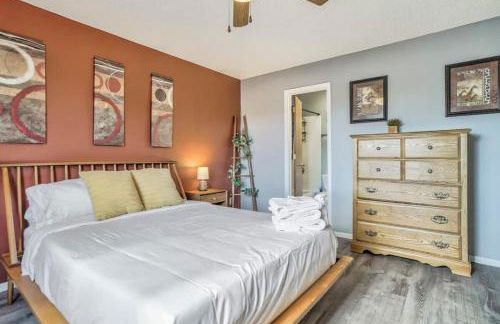 Witches Hollow Pet-Friendly Retreat Near Airport - Foto 31