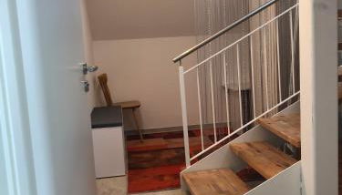 Good Habits - Photo 3