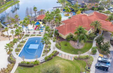 Disney Dream with Hot Tub, Pool, Xbox, Games Room, Lakeview, 10 min to Disney, Clubhouse - Foto 5