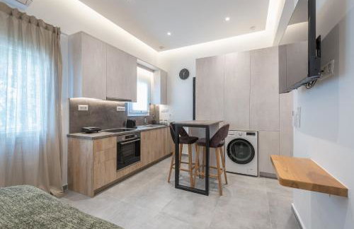 Newly Renovated Escape/Psychiko - Photo 7