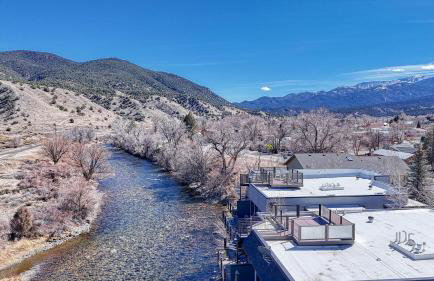 Riverfront Perch, w Balcony over the River - Foto 21
