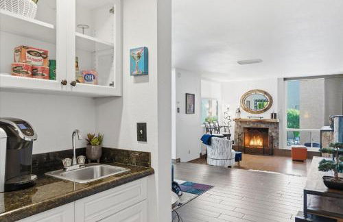 Windchime - Multiple Patios - Mins to Old Town - Foto 13