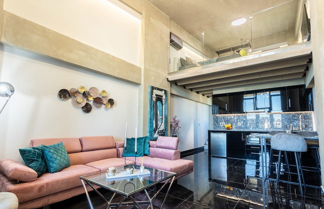 Ventiri Lofts - Luxury Penthouse w Home Cinema - Foto 8