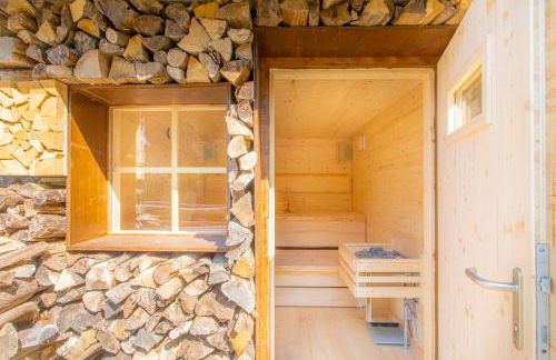 Schwarzwaldhütte am Bach mit Sauna - Foto 42