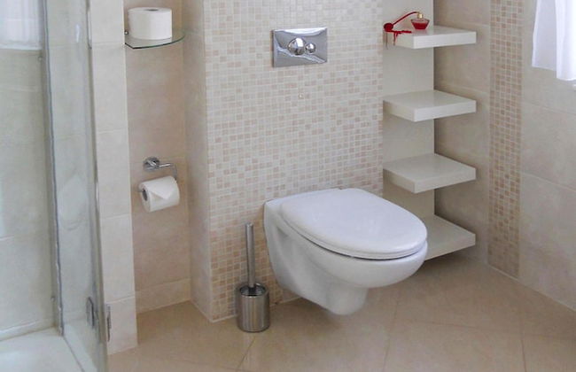 Large, Comfortable Holiday Villa, Private Garden - Photo 20