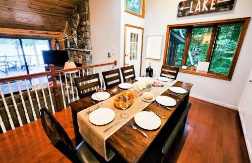 Lakefront Hot Tub Canoes Game Room Wood FP - Foto 42