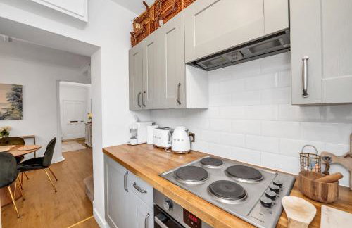 Charming Church Walk, Long Melford - 2 bedroom property with parking - Foto 9